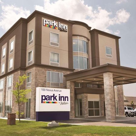 Park Inn By Radisson Brampton, On Exteriör bild