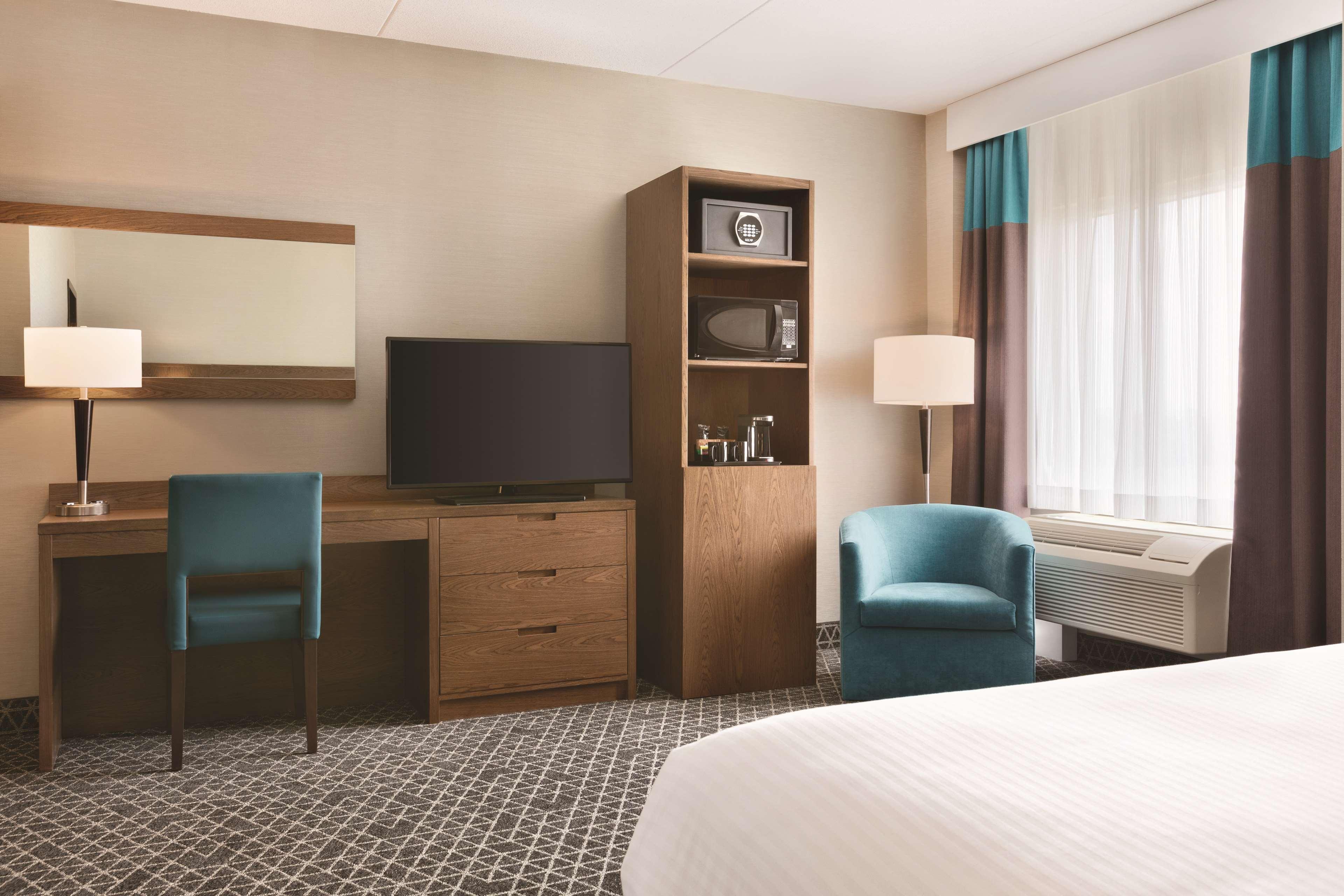 Park Inn By Radisson Brampton, On Exteriör bild