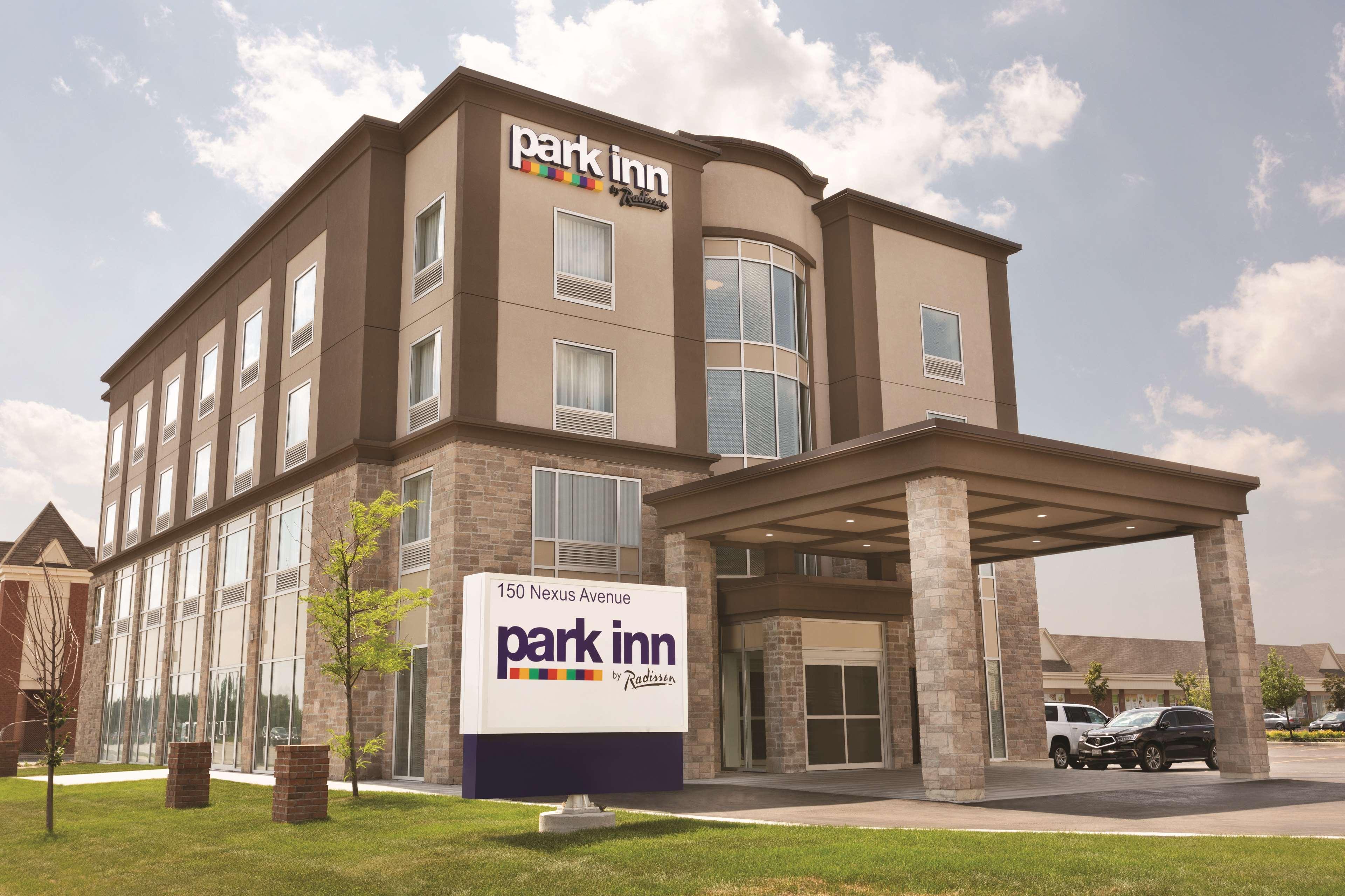 Park Inn By Radisson Brampton, On Exteriör bild